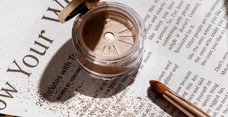 Sekrety czystych pędzli do makijażu